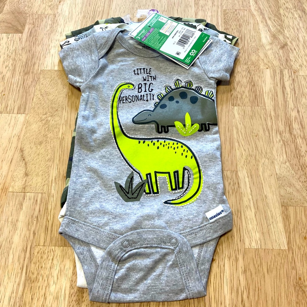 ☀️Gerber 3PK Onesies NWT
